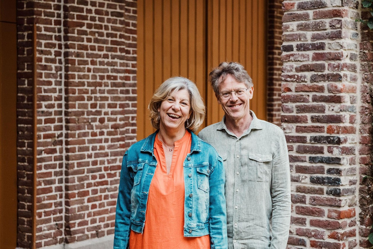 Roseline en Patrick, de nieuwe uitbaters van het koetshuis in Poeke.